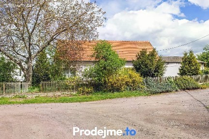 Prodej rodinného domu 82 m², pozemek 1915 m²