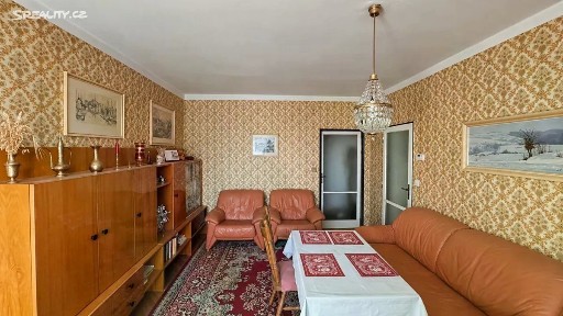 Prodej bytu 3+1 75 m² Emy Destinnové, Hradec Králové - Nový Hradec Králové