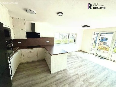 Pronájem rodinného domu 110 m², pozemek 373 m² Nad Dvorem, Plzeň - Litice