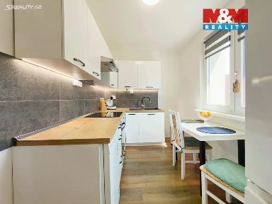 Prodej bytu 2+1 55 m² Na Kopci, Karviná - Mizerov