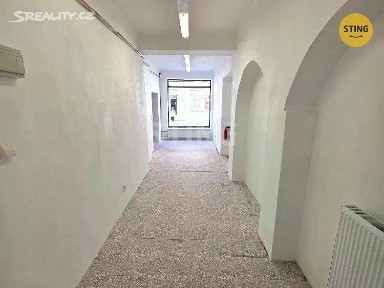 Pronájem obchodního prostoru 35 m²
