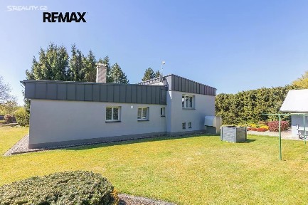 Prodej rodinného domu 227 m², pozemek 2787 m² Okrouhlá
