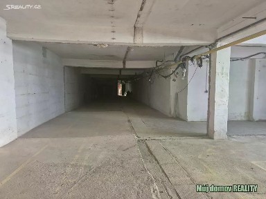 Pronájem výrobní haly, prostoru 595 m² Podnikatelská, Praha - Běchovice
