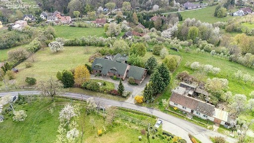 Prodej vily 760 m², pozemek 4224 m² Buchlovice