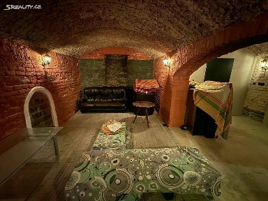 Pronájem obchodního prostoru 200 m² Rumunská, Praha - Nové Město
