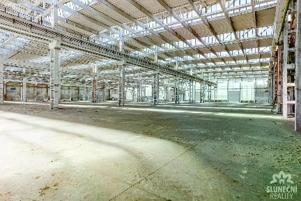 Pronájem skladového prostoru 1500 m²