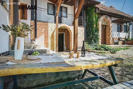 Prodej komerční nemovitosti 505 m² Habánská, Velké Bílovice