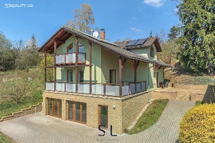 Prodej rodinného domu 363 m², pozemek 2239 m² Turnov - Pelešany