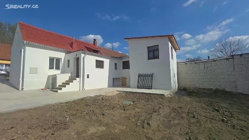 Prodej rodinného domu 75 m², pozemek 444 m² Krty
