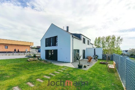 Prodej bytu 5+kk 125 m² Krátká, Staré Hodějovice