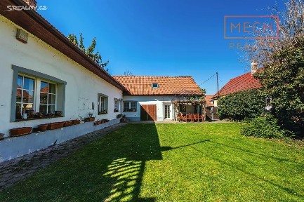 Prodej vícegeneračního domu 313 m², pozemek 892 m² Doubek