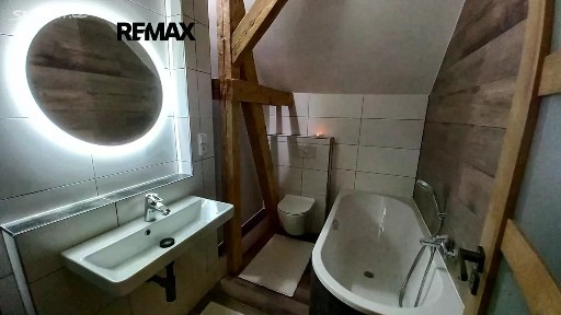 Prodej bytu 3+kk 75 m² Mattoniho nábřeží, Karlovy Vary - Drahovice