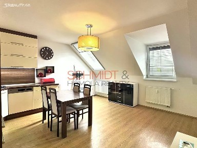 Pronájem bytu 2+kk 52 m² Nádražní, Hustopeče
