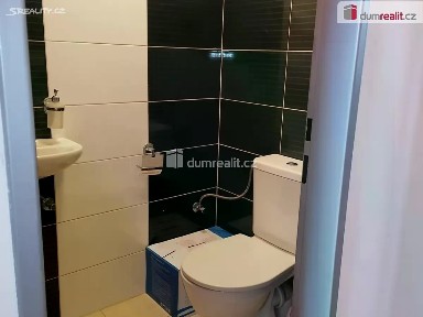 Pronájem bytu 2+kk 43 m² Zenklova, Praha - Kobylisy