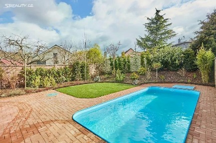 Pronájem rodinného domu 184 m², pozemek 432 m² Pod novou školou, Praha - Nebušice