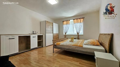 Pronájem bytu 1+1 30 m² Sebranice