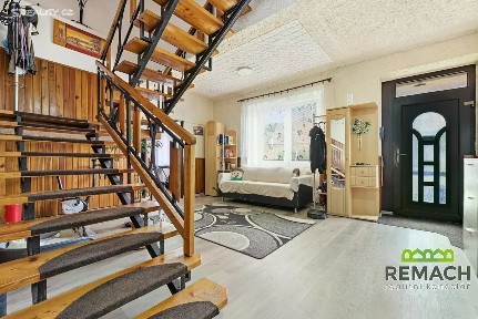Prodej rodinného domu 308 m², pozemek 1559 m² Záhorovice
