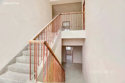 Pronájem obchodního prostoru 361 m²