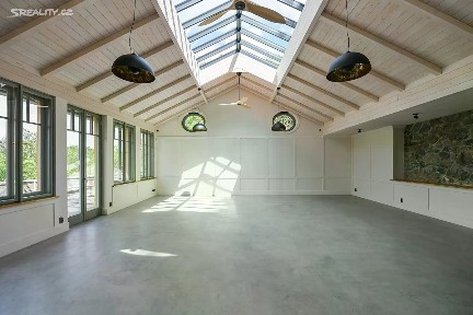 Prodej komerční nemovitosti 308 m² Závist, Praha - Zbraslav