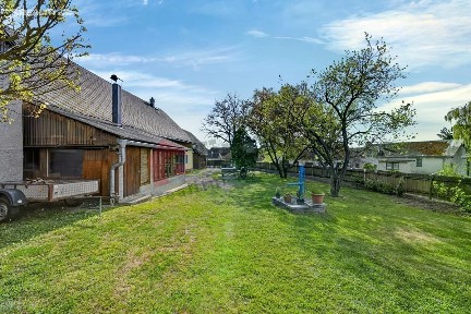 Prodej rodinného domu 271 m², pozemek 1077 m² Rožmitál pod Třemšínem - Pňovice