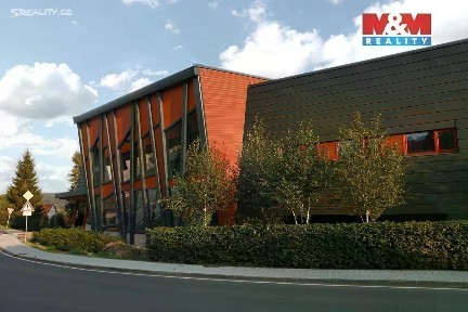 Prodej obchodního prostoru 1076 m²