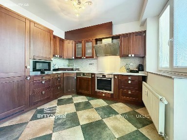 Pronájem bytu 5+kk 120 m² Bendova, Plzeň - Jižní Předměstí