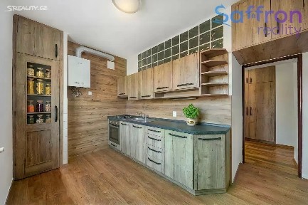 Prodej bytu 3+1 78 m² Pod Švabinami, Plzeň - Lobzy