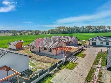 Prodej rodinného domu 125 m², pozemek 882 m² Jižní, Moravany