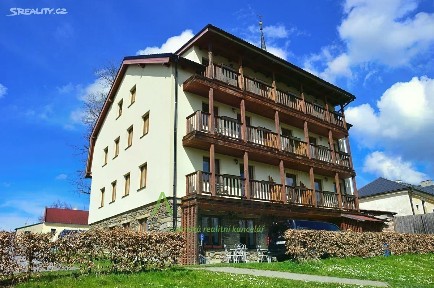 Prodej rodinného domu 525 m², pozemek 244 m² Frymburk