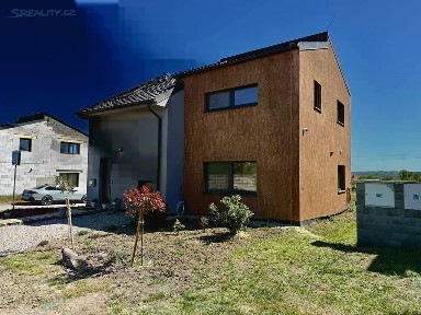 Tovární, Velké Pavlovice