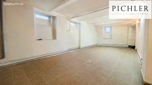 Prodej obchodního prostoru 71 m² Moravská, Karlovy Vary