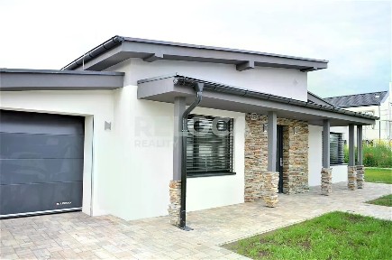Pronájem rodinného domu 148 m², pozemek 805 m² V zahrádkách, Radonice