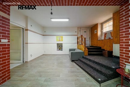 Prodej obchodního prostoru 113 m² K. Čapka, Karlovy Vary