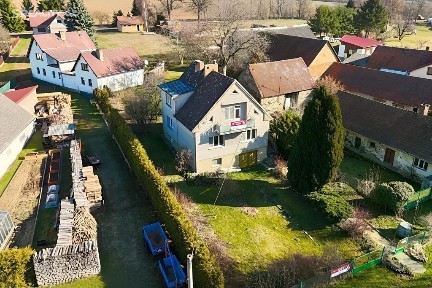 Prodej rodinného domu 250 m², pozemek 1255 m²