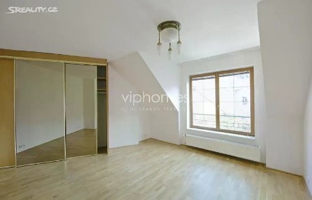 Pronájem rodinného domu 350 m², pozemek 226 m² Nad hradním vodojemem, Praha - Střešovice