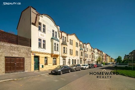 Prodej bytu 2+kk 83 m² Na Petynce, Praha - Střešovice
