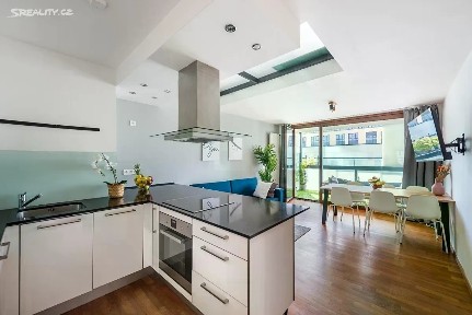 Prodej bytu 4+kk 119 m² Šaldova, Praha - Karlín