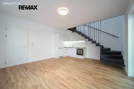 Prodej bytu 3+kk 63 m² Slavětínská, Praha - Klánovice