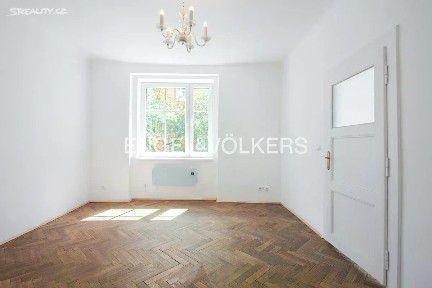 Pronájem bytu 1+1 70 m² V zahradách, Praha - Libeň