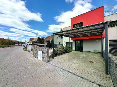 Prodej rodinného domu 269 m², pozemek 776 m² Na Štěpnici, Rosice