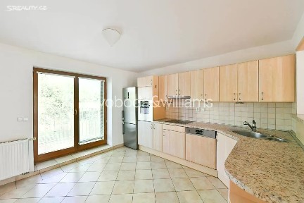 Pronájem rodinného domu 350 m², pozemek 491 m² Nad Želivkou, Praha - Nebušice