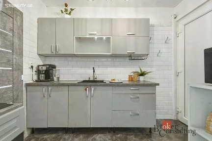 Prodej bytu 1+1 59 m² Střelecká, Hradec Králové