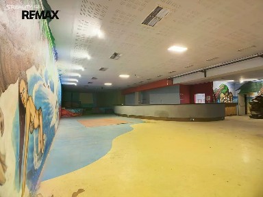 Pronájem obchodního prostoru 850 m² Sušilovo náměstí, Rousínov