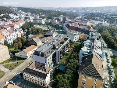 Prodej bytu 1+kk 35 m² Zenklova, Praha - Libeň