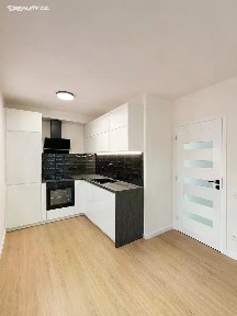Prodej bytu 2+kk 42 m² Novodvorská, Praha - Braník