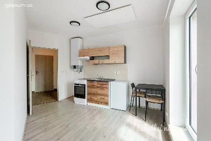 Pronájem bytu 1+kk 23 m² Škvorec - Třebohostice