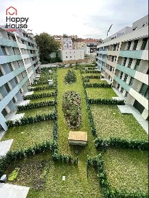 Pronájem bytu 3+kk 78 m² U Viktorie, Praha - Žižkov