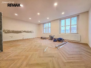 Pronájem bytu 2+kk 66 m²