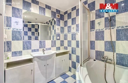 Prodej bytu 2+1 62 m² Holešická, Chomutov