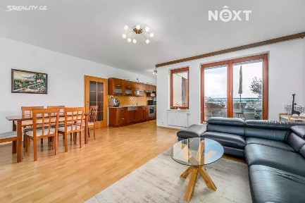 Prodej bytu 3+kk 104 m² Jeremenkova, Praha - Podolí